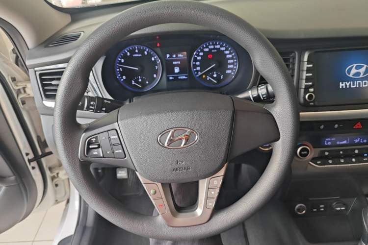 Used Hyundai Mistra 2017 1.6T Automatic Smart GLS China V Standard Steering Wheel