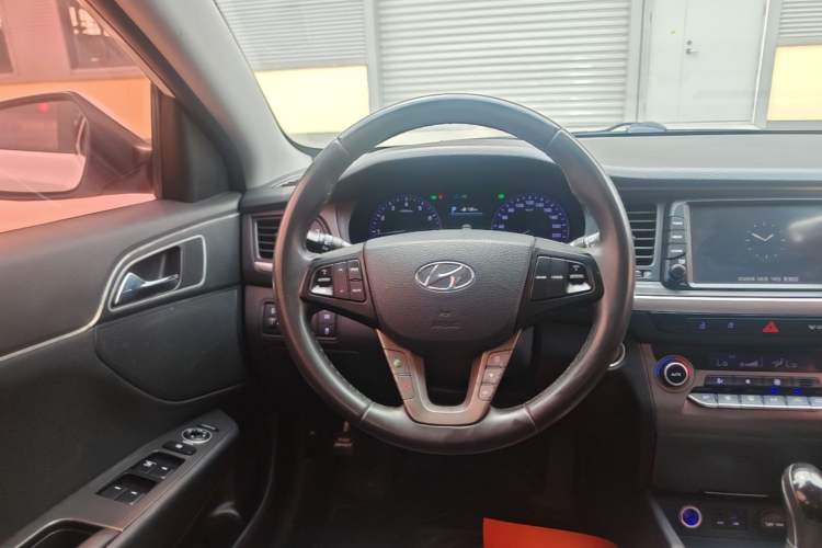 Used Hyundai Mistra 2017 1.8L Automatic Deluxe DLX Model China V Emission Standard Steering Wheel