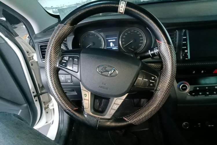 Used Hyundai Mistra 2017 1.8L Automatic Smart GLS China V Standard Steering Wheel