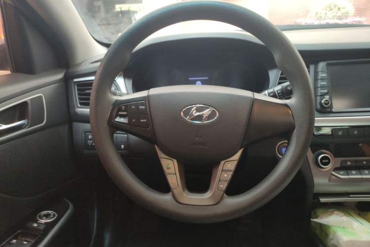 Used Hyundai Mistra 2017 1.8L Automatic Smart GLS China V Standard Steering Wheel