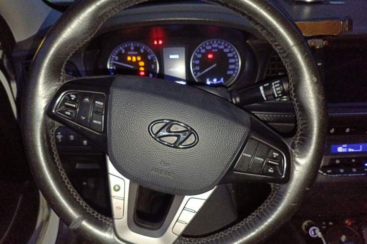 Used Hyundai Mistra 2017 1.8L Automatic Deluxe DLX Model China V Emission Standard Steering Wheel