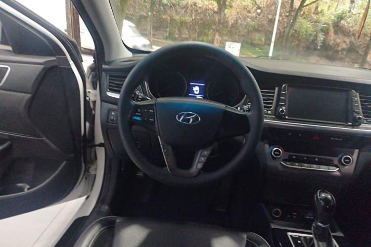 Used Hyundai Mistra 2017 1.6T Automatic Smart GLS China V Standard Steering Wheel