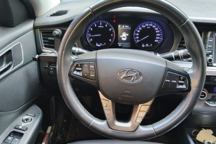 Used Hyundai Mistra 2017 1.6T Automatic Flagship Model TOP China V Emission Standard Steering Wheel