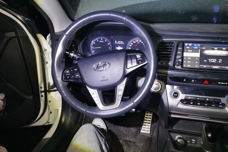 Used Hyundai Mistra 2017 1.6T Automatic Flagship Model TOP China V Emission Standard Steering Wheel