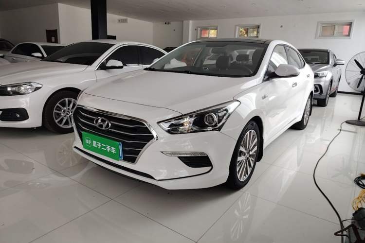 Gebrauchter Hyundai Mistra 2017 1.6T Automatic Smart GLS China V Standard Guazi used car, China used car export, Used car for sale, Used  cars, Cheapest cars for sale