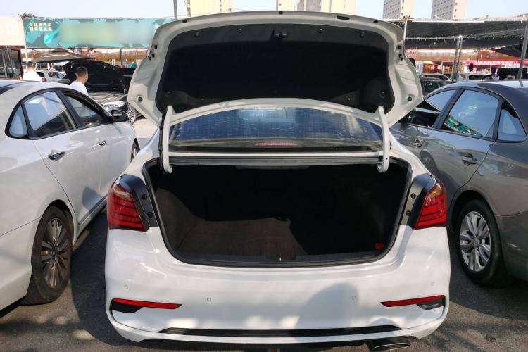 Used Hyundai Mistra 2017 1.8L Automatic Deluxe DLX Model China V Emission Standard Trunk
