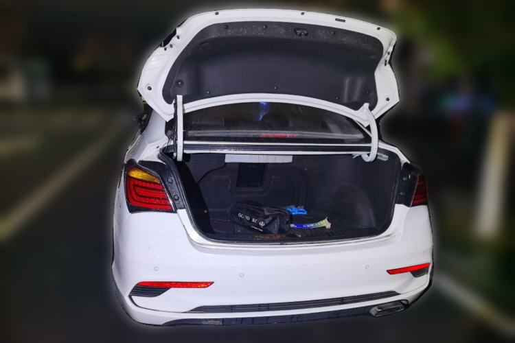 Used Hyundai Mistra 2017 1.6T Automatic Flagship Model TOP China V Emission Standard Trunk