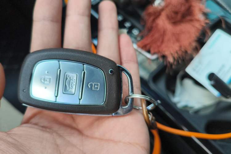 Used Hyundai Mistra 2017 1.6T Automatic Smart GLS China V Standard Vehicle Key