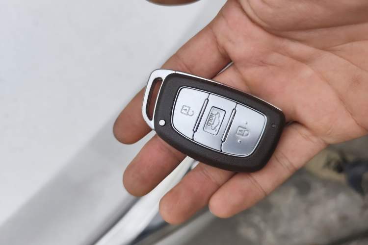 Used Hyundai Mistra 2017 1.8L Automatic Smart GLS China V Standard Vehicle Key