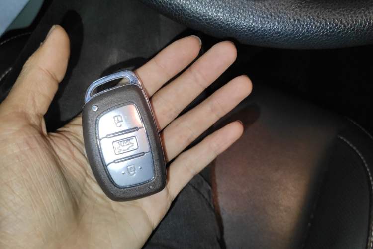 Used Hyundai Mistra 2017 1.6T Automatic Smart GLS China V Standard Vehicle Key