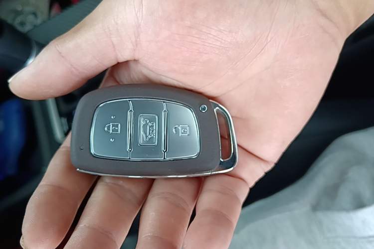 Used Hyundai Mistra 2017 1.8L Automatic Smart GLS China V Standard Vehicle Key