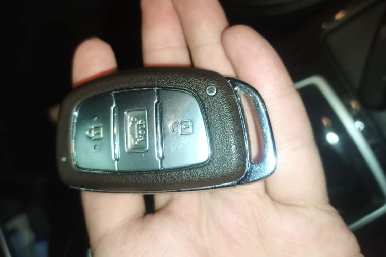 Used Hyundai Mistra 2017 1.6T Automatic Smart GLS China V Standard Vehicle Key