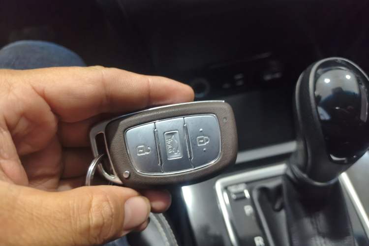 Used Hyundai Mistra 2017 1.6T Automatic Smart GLS China V Standard Vehicle Key
