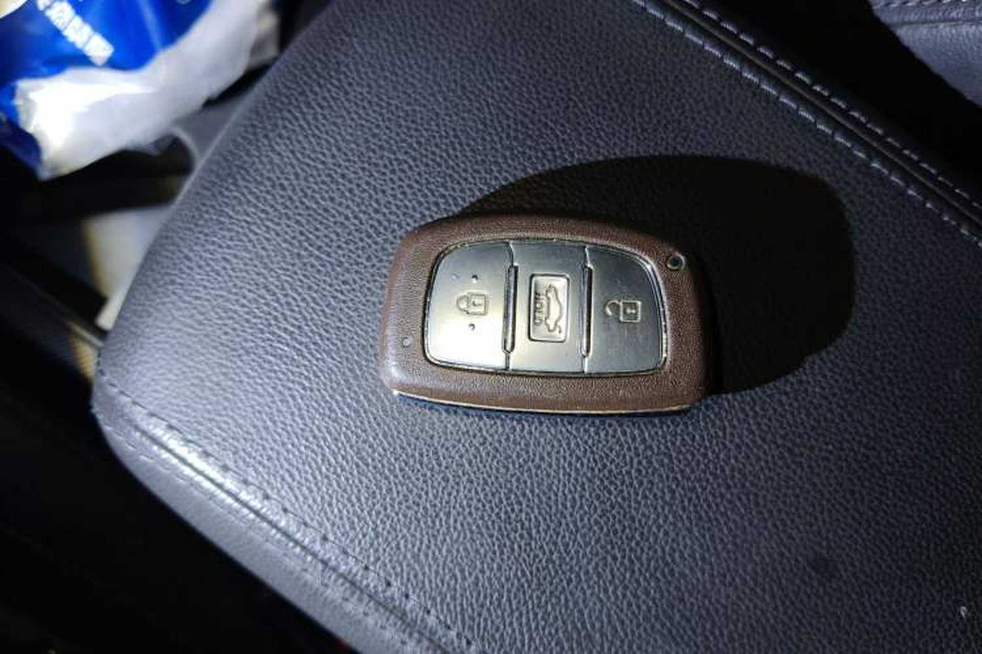 Used Hyundai Mistra 2017 1.8L Automatic Smart GLS China V Standard Vehicle Key