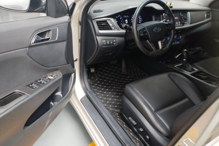 Used Hyundai Mistra 2017 1.8L Automatic Deluxe DLX Model China V Emission Standard Driver Seat