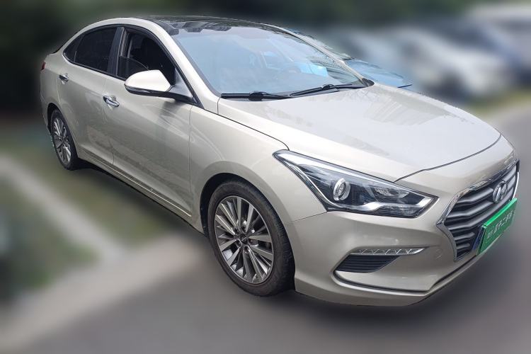 Used Hyundai Mistra 2017 1.8L Automatic Deluxe DLX Model China V Emission Standard Front Right 45 Deg