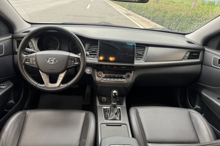 Used Hyundai Mistra 2017 1.8L Automatic Deluxe DLX Model China V Emission Standard Interior 1