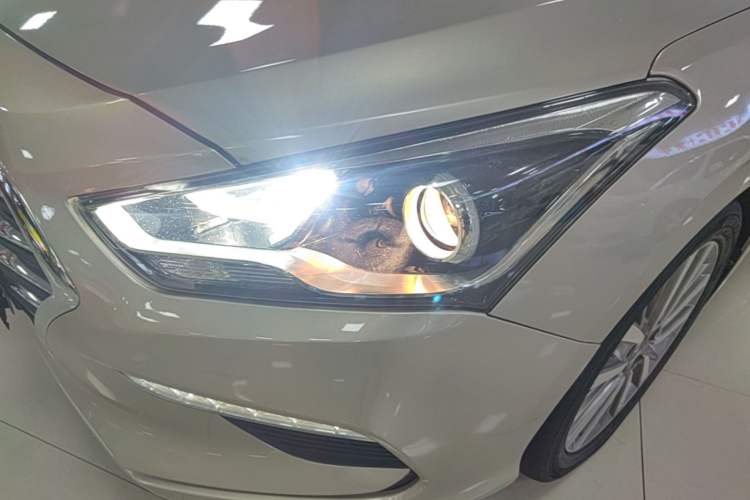 Used Hyundai Mistra 2017 1.6T Automatic Smart GLS China V Standard Left Front Headlight