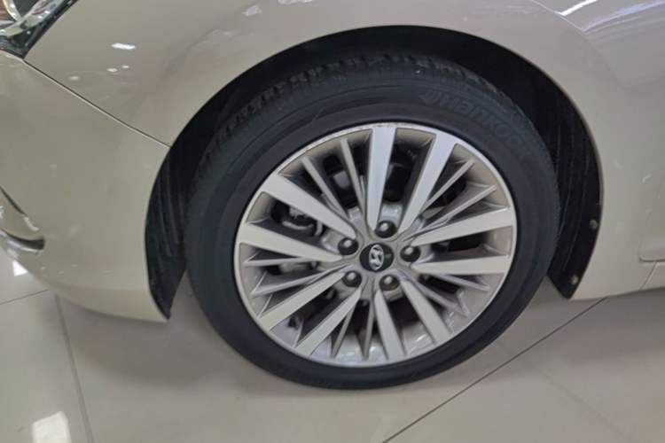 Used Hyundai Mistra 2017 1.6T Automatic Smart GLS China V Standard Left Front Wheel Hub