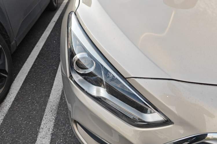 Used Hyundai Mistra 2017 1.8L Automatic Smart GLS China V Standard Right Front Headlight