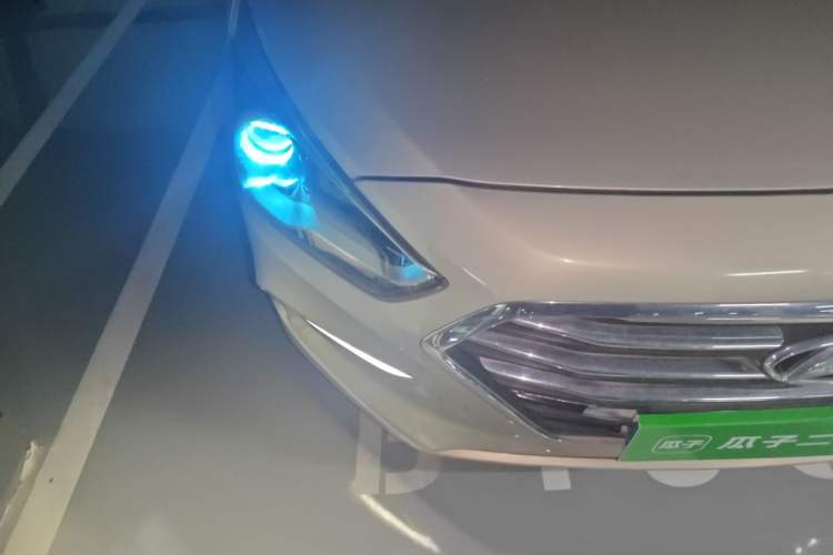 Used Hyundai Mistra 2017 1.6T Automatic Smart GLS China V Standard Right Front Headlight