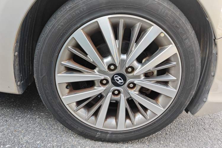 Used Hyundai Mistra 2017 1.8L Automatic Smart GLS China V Standard Right Front Wheel Hub
