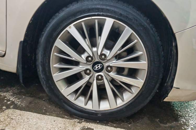 Used Hyundai Mistra 2017 1.8L Automatic Smart GLS China V Standard Right Front Wheel Hub