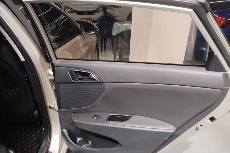Used Hyundai Mistra 2017 1.8L Automatic Deluxe DLX Model China V Emission Standard Right Rear Door Interior