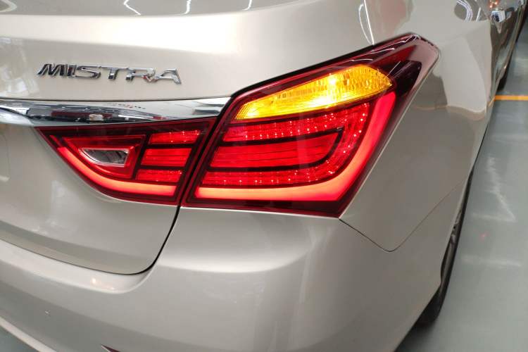 Used Hyundai Mistra 2017 1.8L Automatic Deluxe DLX Model China V Emission Standard Right Rear Taillight