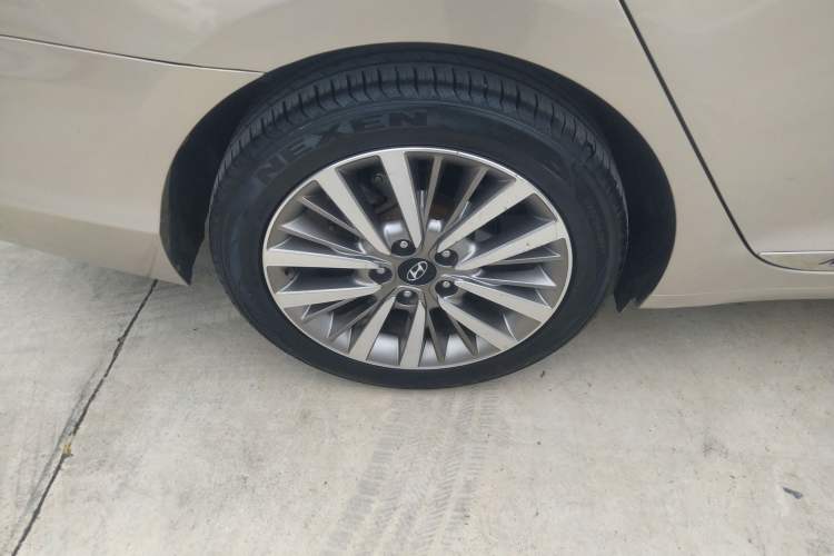 Used Hyundai Mistra 2017 1.8L Automatic Smart GLS China V Standard Right Rear Wheel Hub