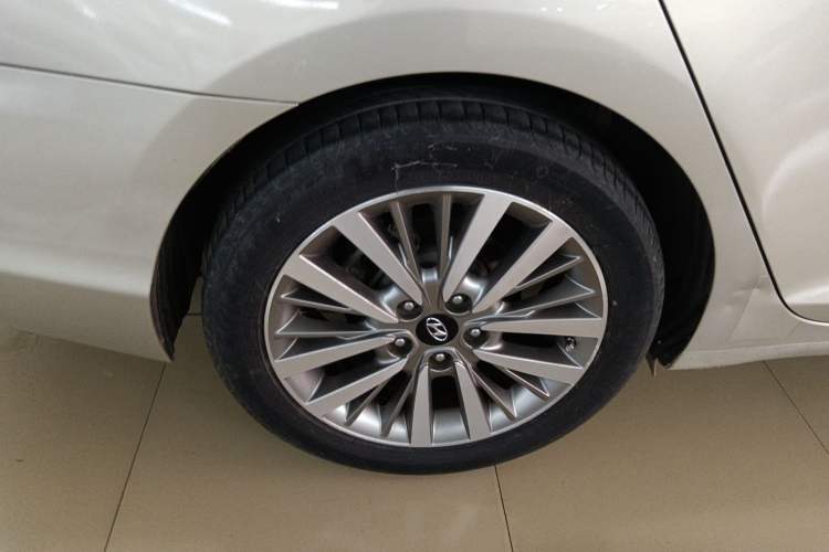 Used Hyundai Mistra 2017 1.8L Automatic Smart GLS China V Standard Right Rear Wheel Hub