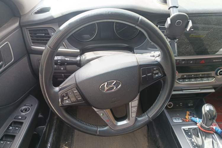 Used Hyundai Mistra 2017 1.8L Automatic Deluxe DLX Model China V Emission Standard Steering Wheel