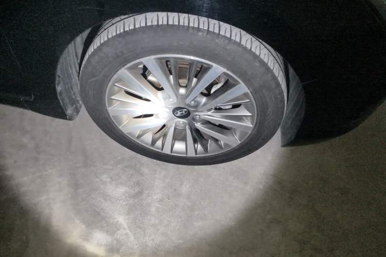 Used Hyundai Mistra 2019 1.8L Automatic Smart GLS Commemorative Edition China V Standard Right Front Wheel Hub