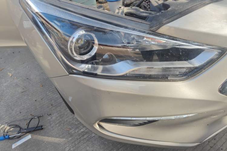 Used Hyundai Mistra 2019 1.8L Automatic Smart GLS China VI Standard Right Front Headlight