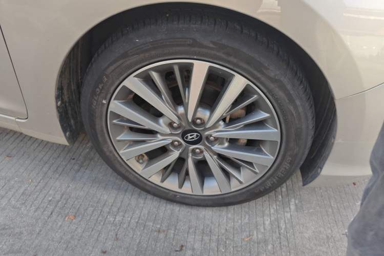 Used Hyundai Mistra 2019 1.8L Automatic Smart GLS China VI Standard Right Front Wheel Hub