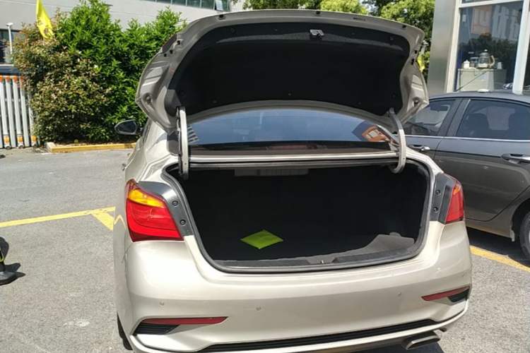 Used Hyundai Mistra 2019 1.8L Automatic Smart GLS China VI Standard Trunk