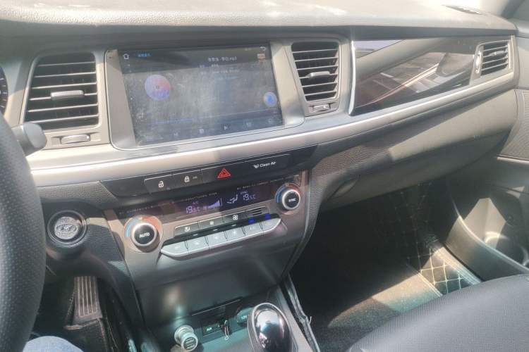 Used Hyundai Mistra 2019 1.8L Automatic Smart GLS China VI Standard Audio And AC Panel