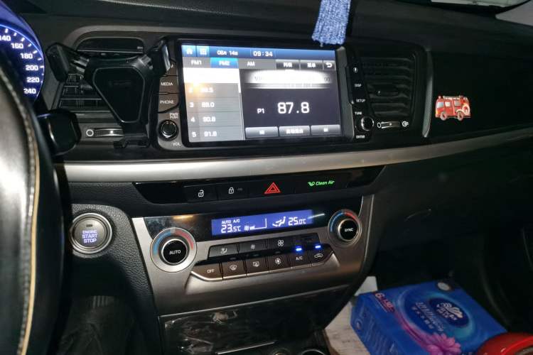 Used Hyundai Mistra 2019 1.8L Automatic Smart GLS Commemorative Edition China V Standard Audio And AC Panel