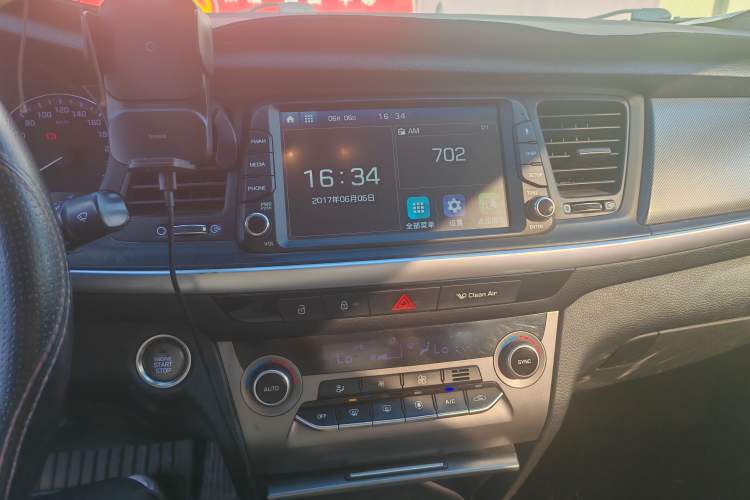 Used Hyundai Mistra 2019 1.8L Automatic Smart GLS Commemorative Model China VI Standard Audio And AC Panel