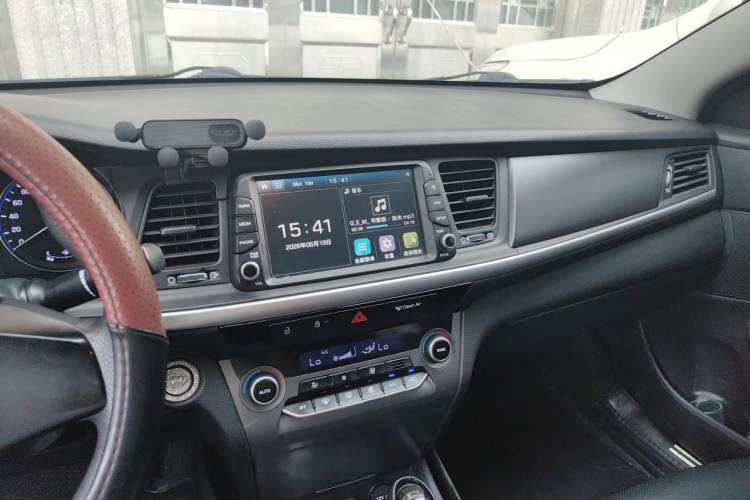 Used Hyundai Mistra 2019 1.8L Automatic Smart GLS China VI Standard Audio And AC Panel