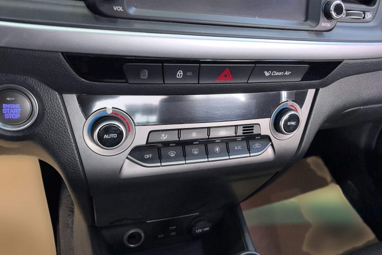 Used Hyundai Mistra 2019 1.8L Automatic Deluxe DLX Model China VI Standard Audio And AC Panel