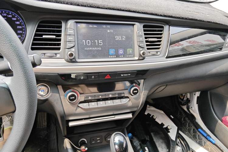 Used Hyundai Mistra 2019 1.8L Automatic Smart GLS China VI Standard Audio And AC Panel