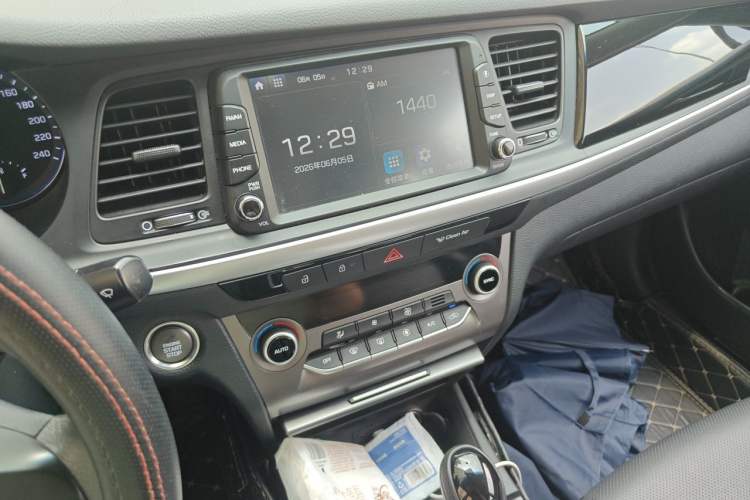 Used Hyundai Mistra 2019 1.8L Automatic Smart GLS China VI Standard Audio And AC Panel