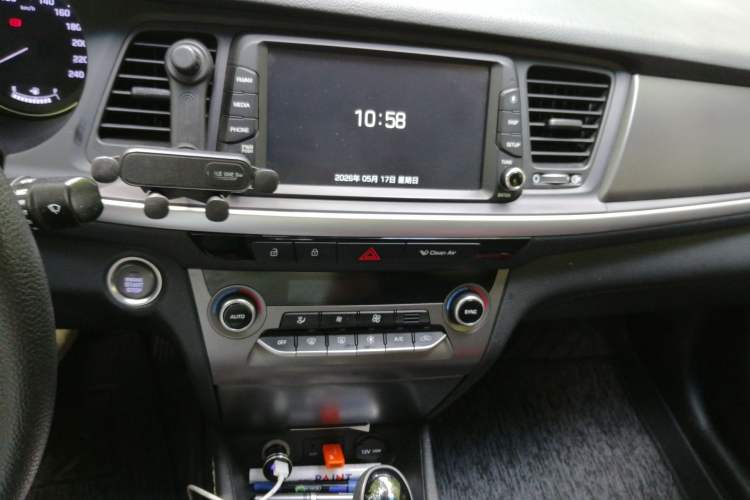 Used Hyundai Mistra 2019 1.8L Automatic Smart GLS Commemorative Model China VI Standard Audio And AC Panel