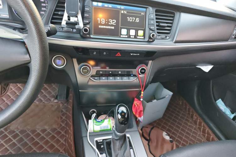 Used Hyundai Mistra 2019 1.8L Automatic Smart GLS China VI Standard Audio And AC Panel