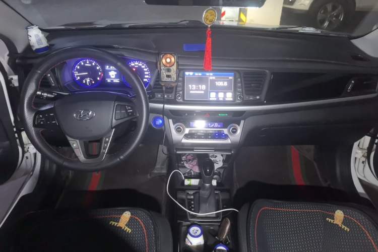 Used Hyundai Mistra 2019 1.8L Automatic Smart GLS China VI Standard Center Console