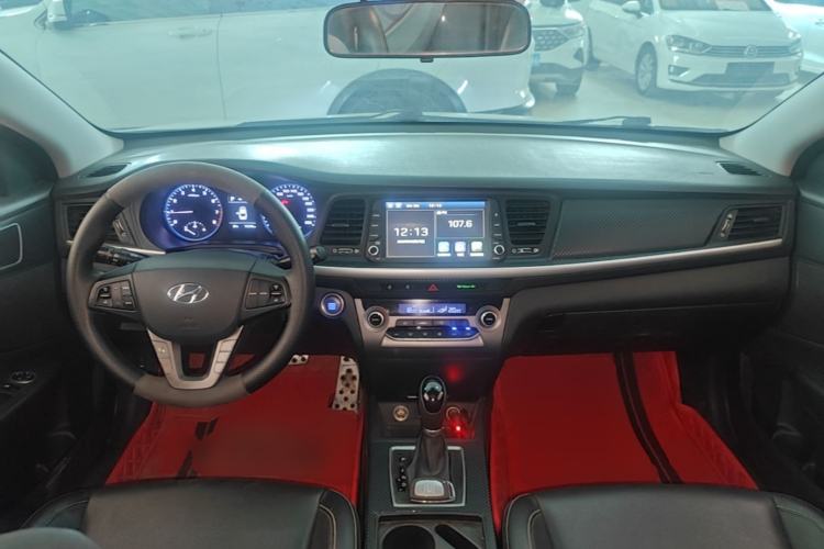 Used Hyundai Mistra 2019 1.6T Automatic Smart GLS China VI Standard Center Console