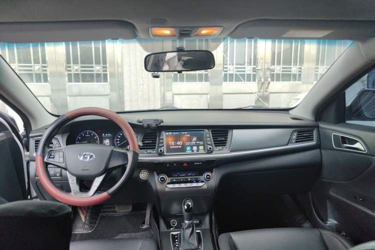 Used Hyundai Mistra 2019 1.8L Automatic Smart GLS China VI Standard Center Console