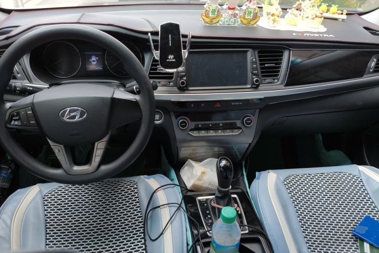 Used Hyundai Mistra 2019 1.6T Automatic Smart GLS China VI Standard Center Console