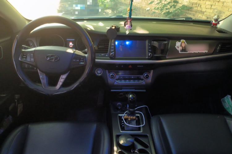 Used Hyundai Mistra 2019 1.8L Automatic Smart GLS Commemorative Edition China V Standard Center Console